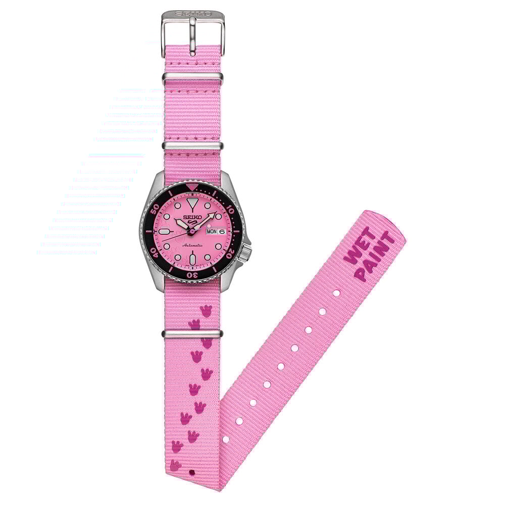 Seiko 5 Sports x Pink Panther Limited Edition 38mm Pink Dial Steel Bracelet Watch image number 5