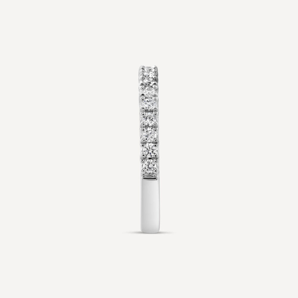 Born Platinum 0.30ct Claw Set Diamond Wedding Ring