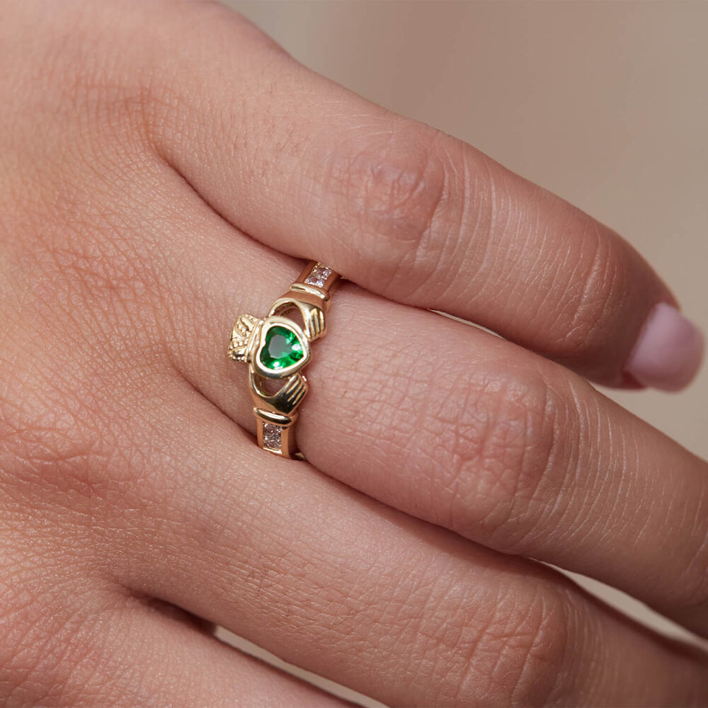 9ct Claddagh Green Heart Cubic Zirconia Shoulders Ring image number 2