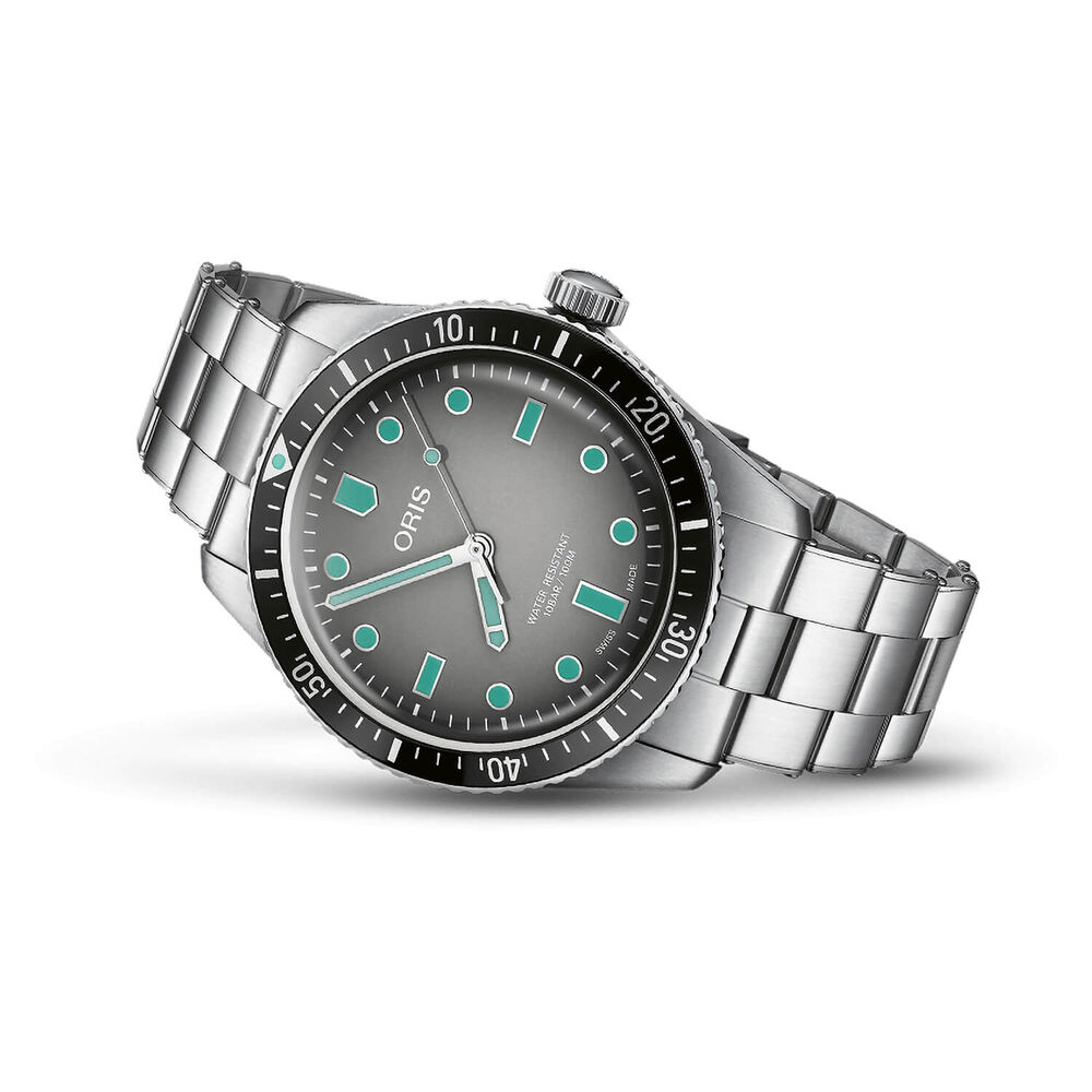 Oris Aquis Divers Sixty-Five Grey Dial 40MM Steel Case Bracelet Watch