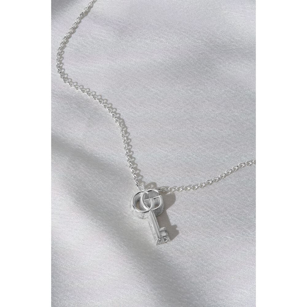 Gucci GG Marmont Shinny Silver Key Necklet