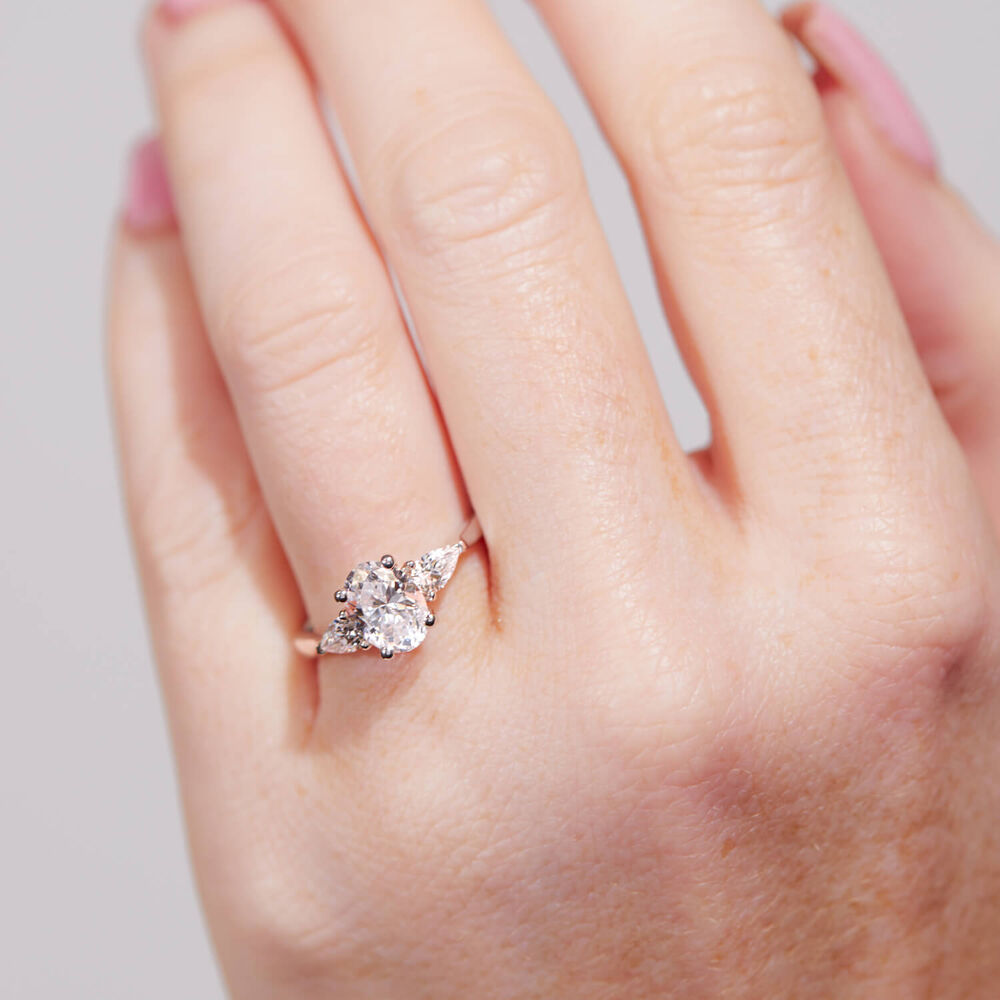 Born Platinum Lab Grown 1.40ct Oval & Pear Sides Diamond Ring image number 5
