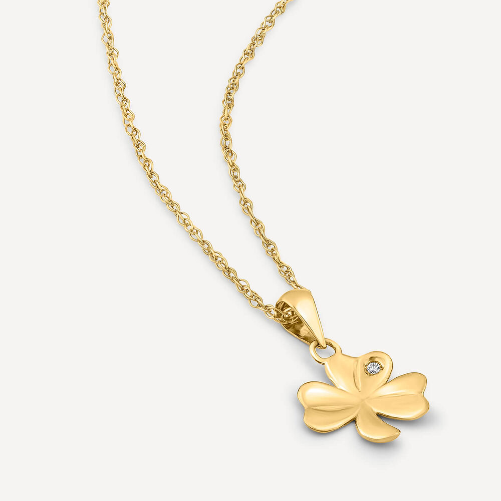 9ct Yellow Gold Cubic Zirconia Shamrock Pendant image number 2