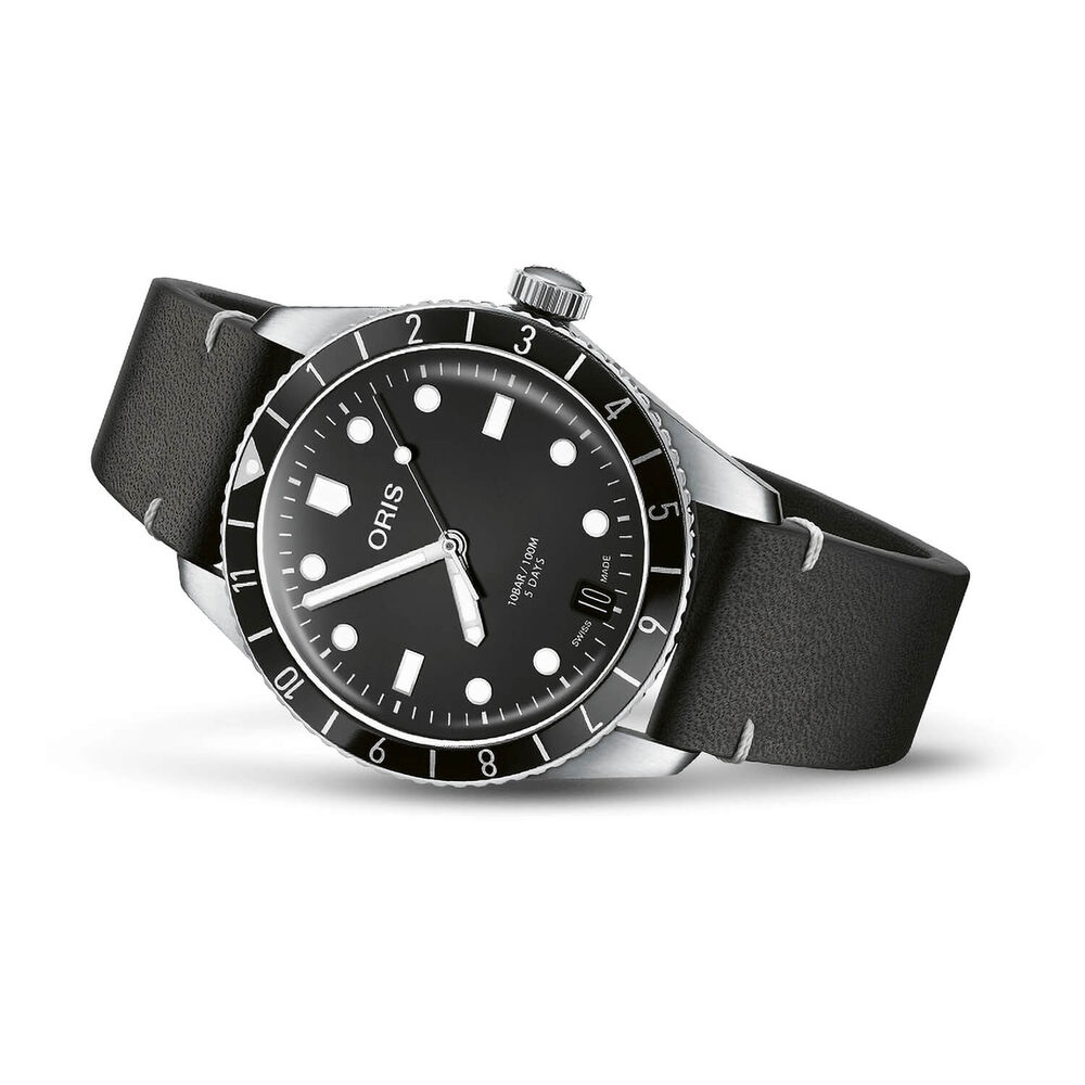 Oris Divers 65 40mm Black Dial Leather Strap Watch