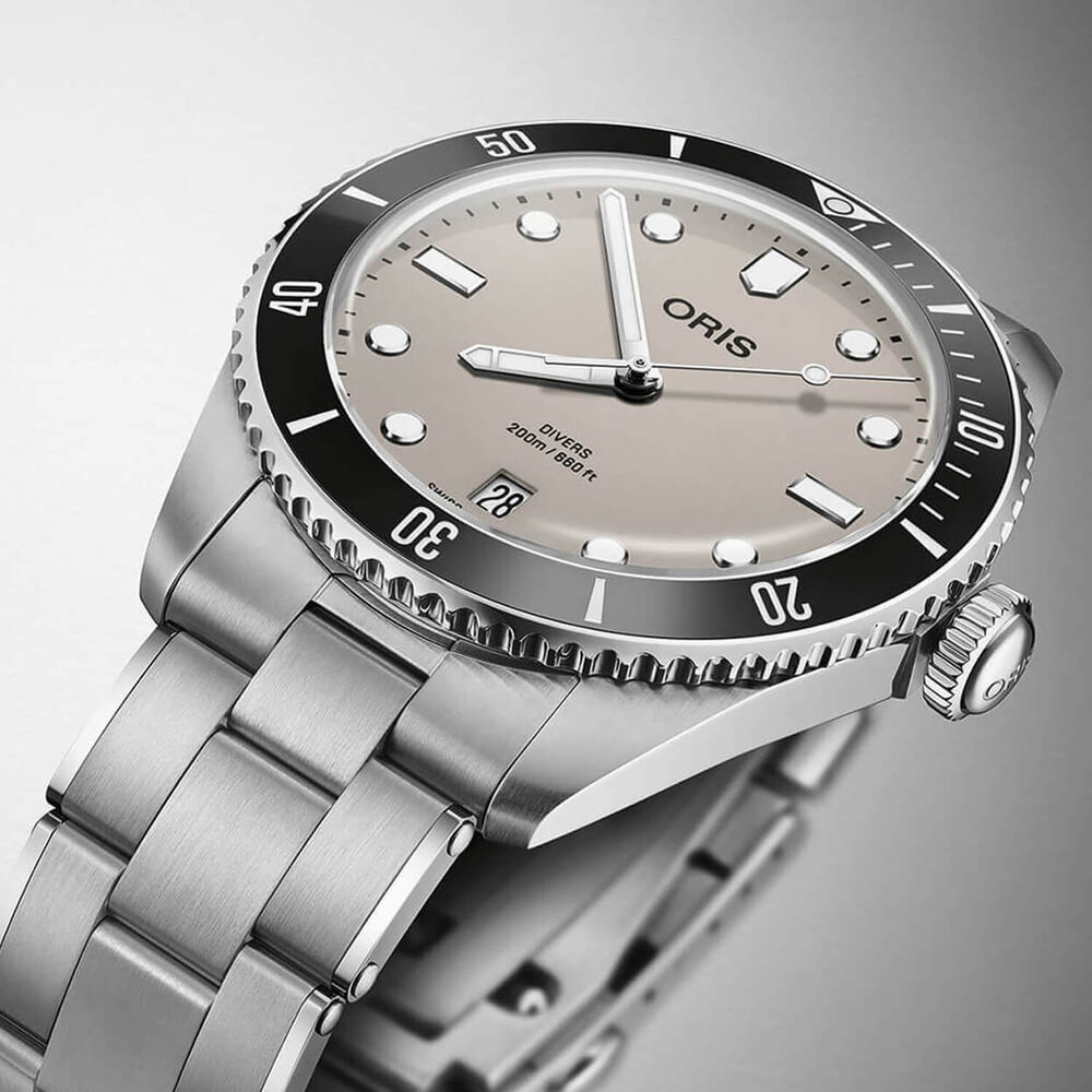 Oris Divers Date 39mm Beige Dial Stainless Steel Bracelet & Black Rubber Strap Watch