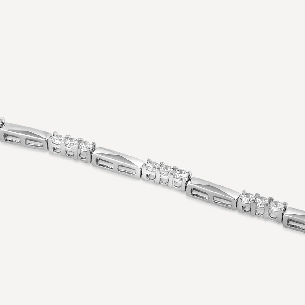 9ct White Gold Three Cubic Zirconia And Polished Bar Link Bracelet image number 2