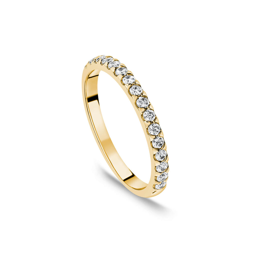 18ct Yellow Gold 2mm 0.25ct Diamond Triangle Claw Wedding Ring