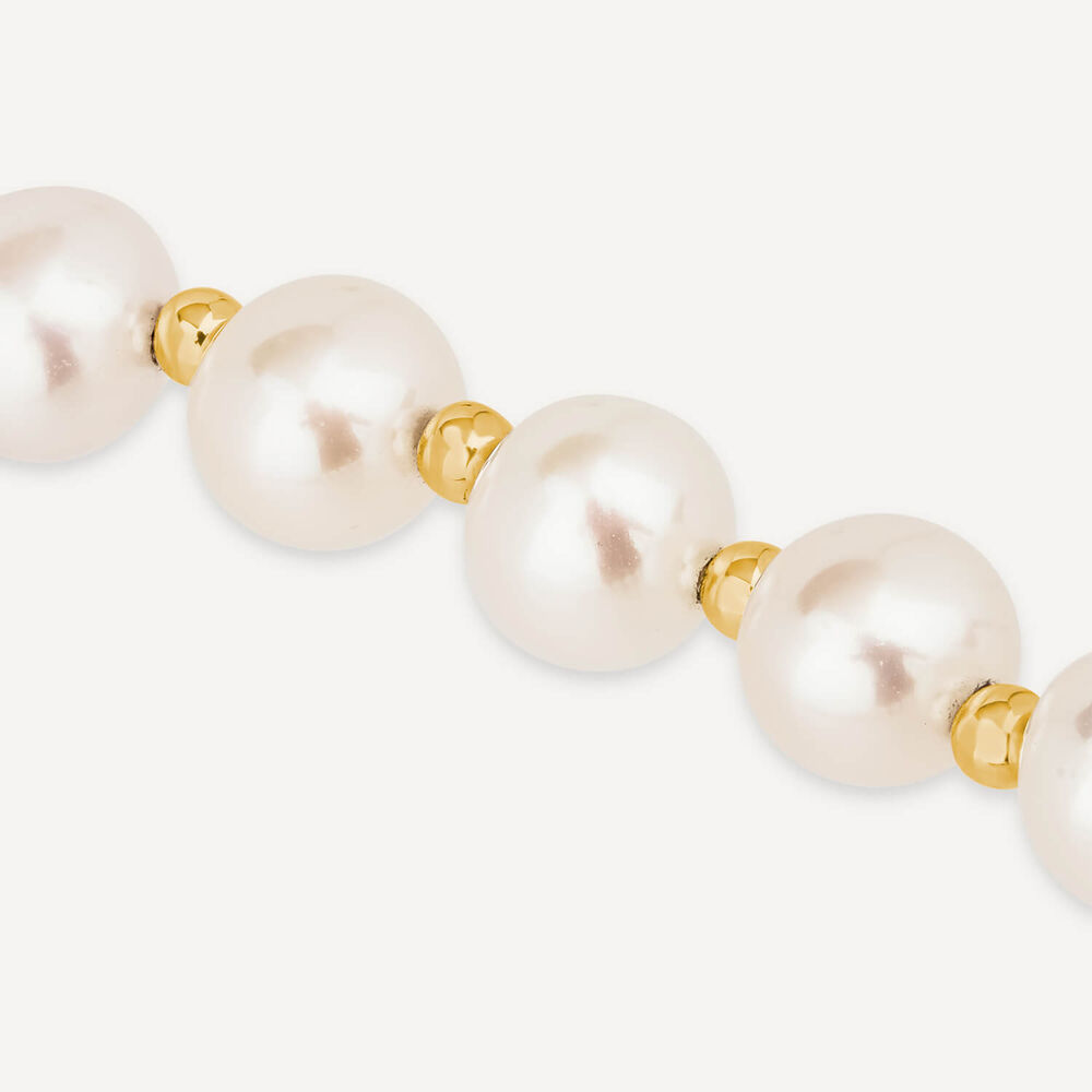9ct Cultured Freshwater Pearls and a Gold Beat Bracelet image number 2