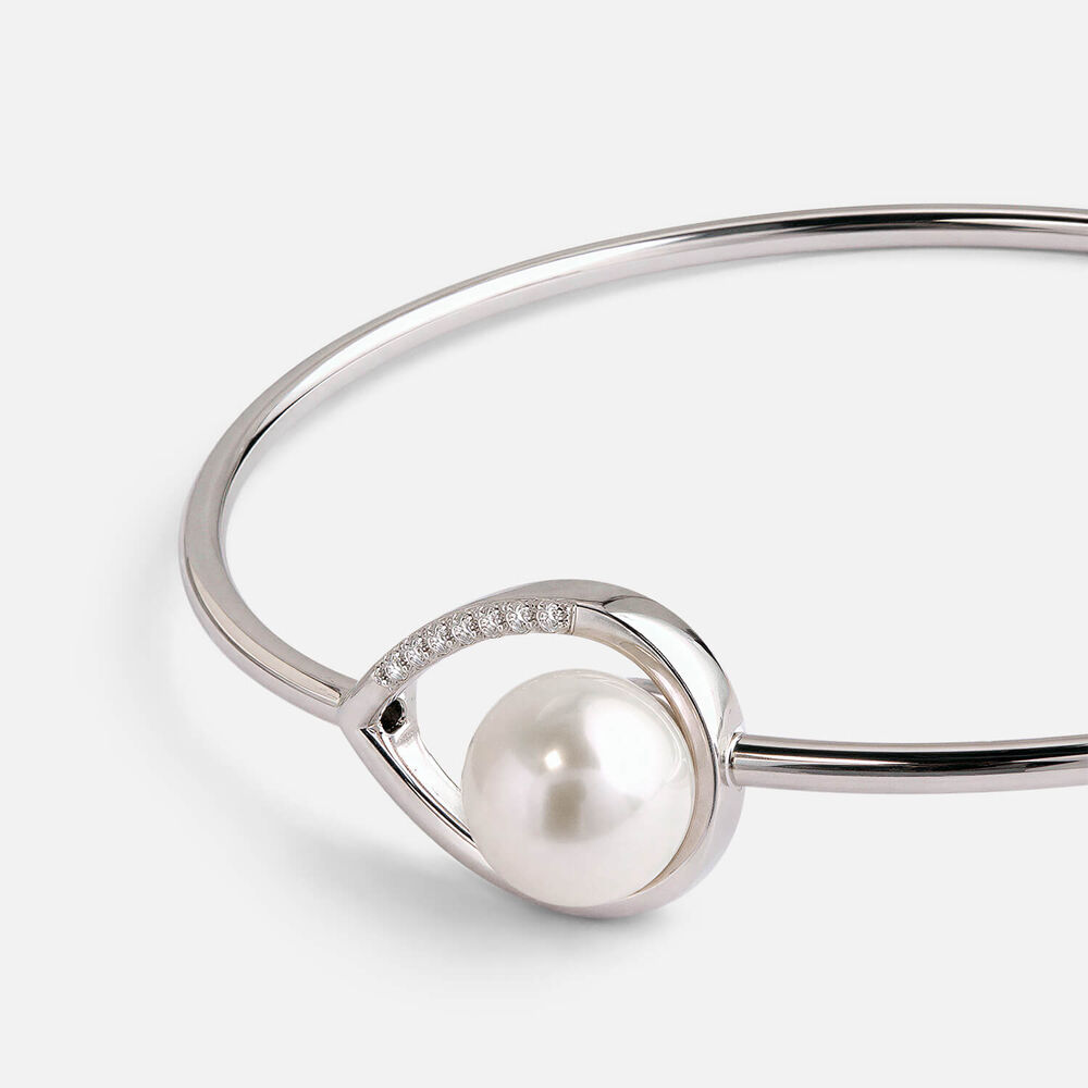 Sterling Silver Pearl & Cubic Zirconia Loop Bangle