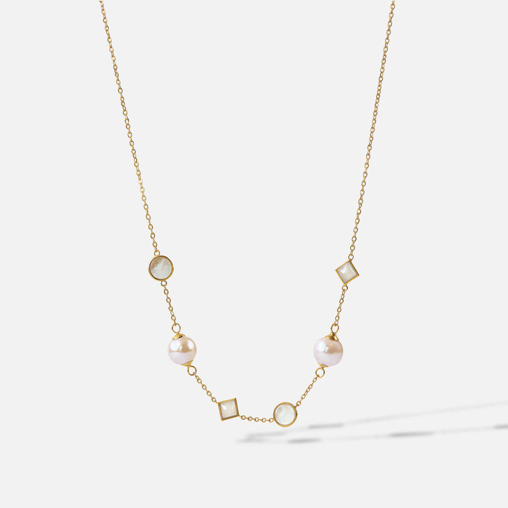 9ct Yellow Gold Freshwater Pearl & Mother of Pearl Station Necklet
