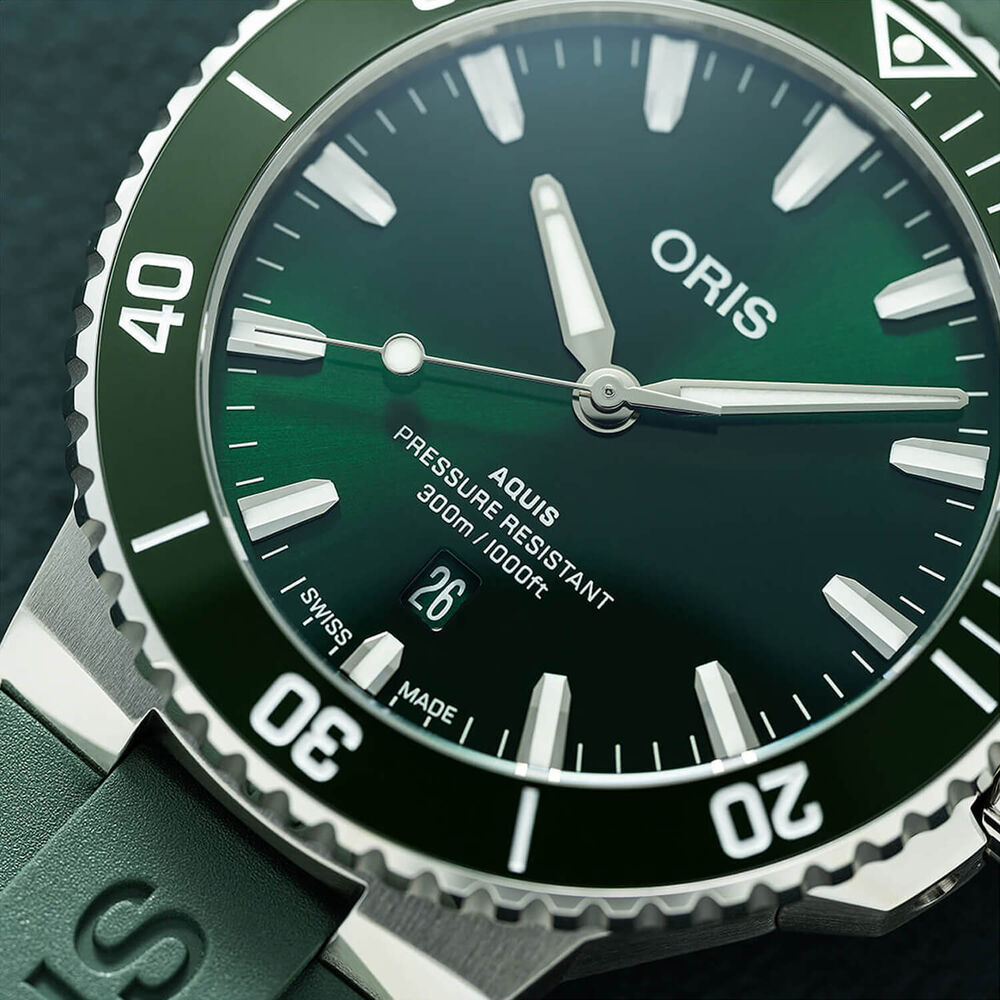 Oris Aquis Date 43.5mm Green Dial Rubber Strap Watch