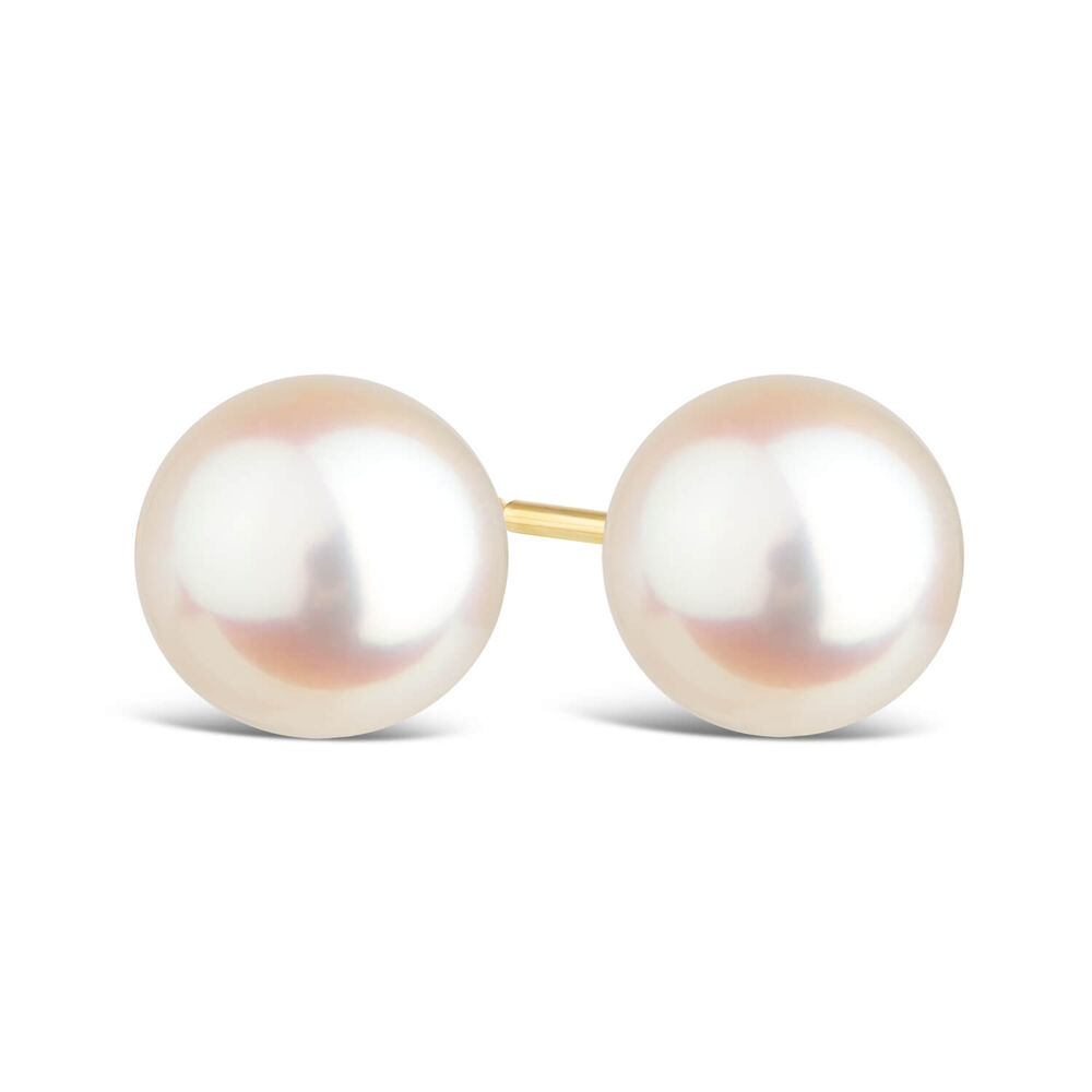 9ct Gold Freshwater Pearl Stud Earrings image number 2