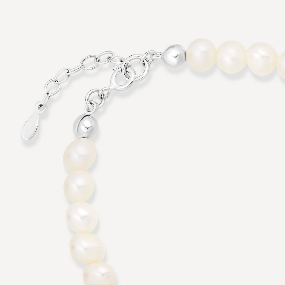 Sterling Silver Freshwater Pearls & Cubic Zirconia Barrel Bracelet image number 3