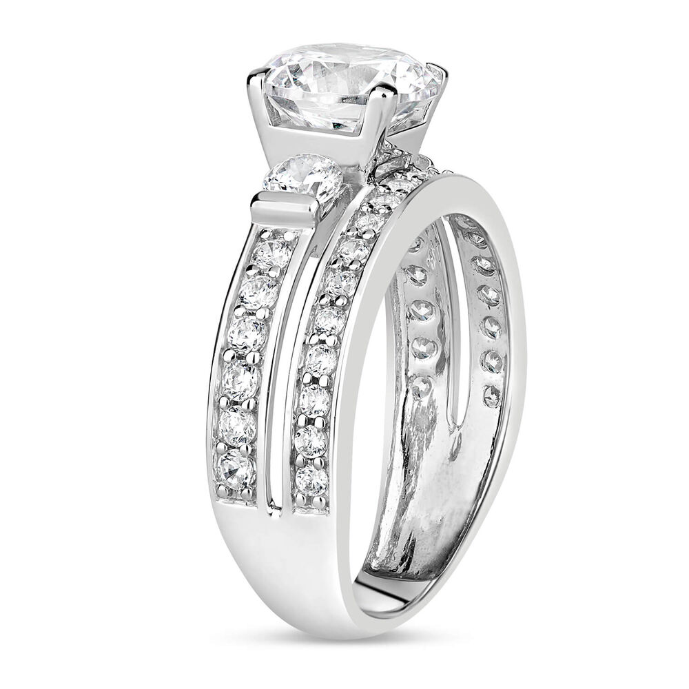 9ct White Gold Dress Ring image number 3