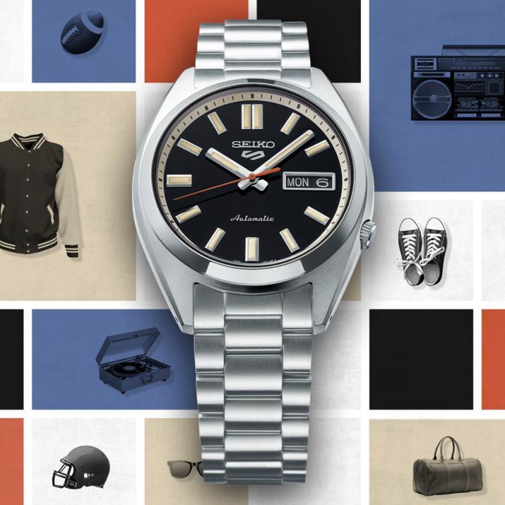 Seiko 5 Sports SNXS ‘Deep black wash’ Classic Sports 37.4mm Black Dial Steel Bracelet Watch image number 6