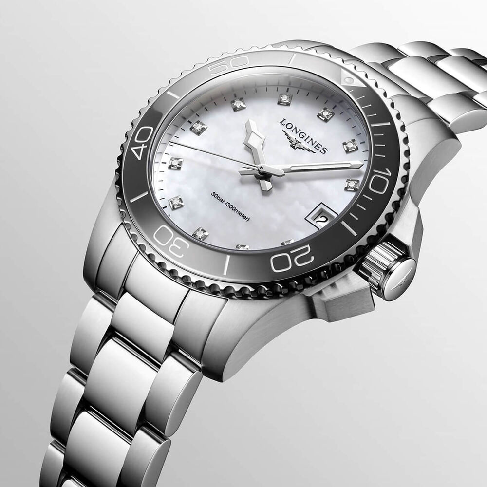 Longines Diving Hydroconquest Ladies 32mm Pearlised Dial Steel & Ceramic Case Watch image number 1