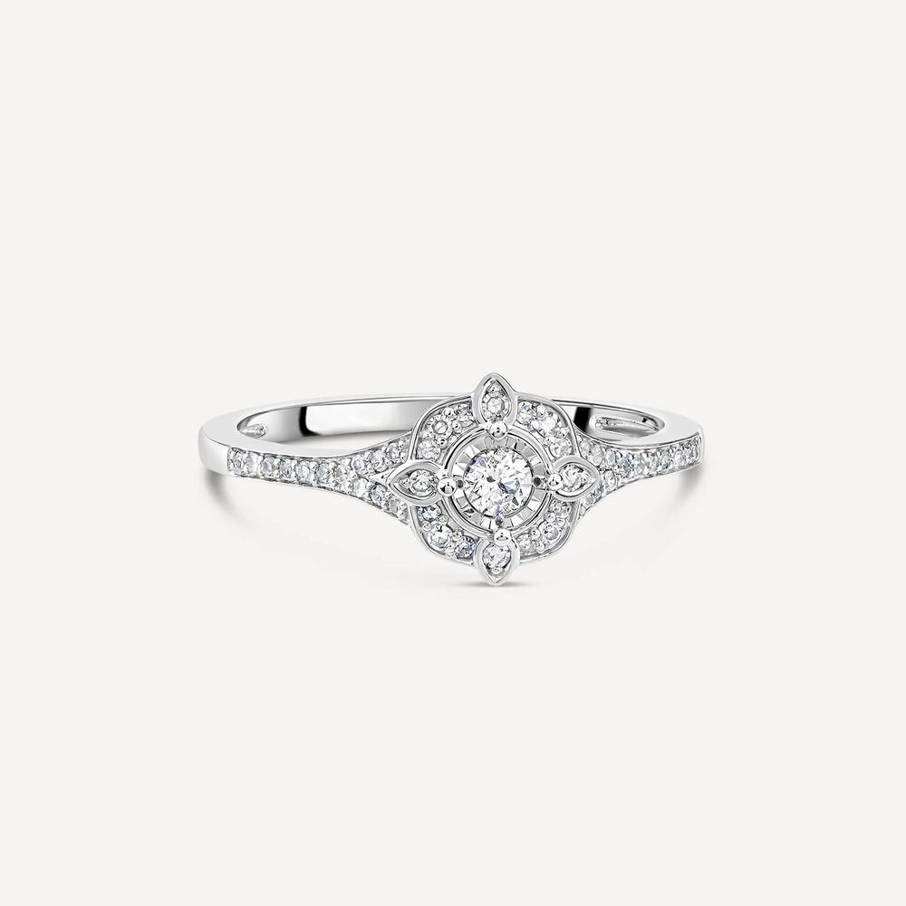 18ct White Gold Vintage Illusion 0.24ct Diamond Cluster Shoulders Ring image number 2
