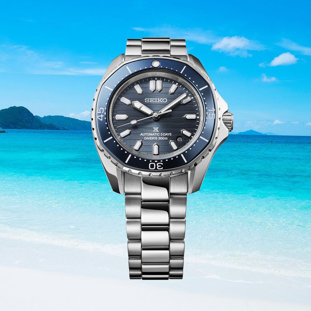 Seiko Prospex 300m Diver’s 41.3mm Coastline-Cobalt Dial Stainless Steel Bracelet Watch image number 3