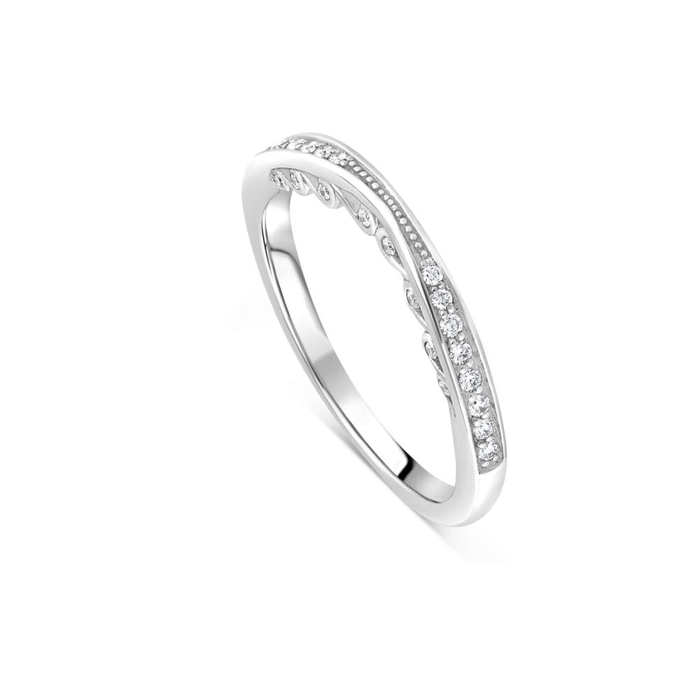 18ct White Gold Northern Star 0.18ct Shaped Wedding Ring image number 0