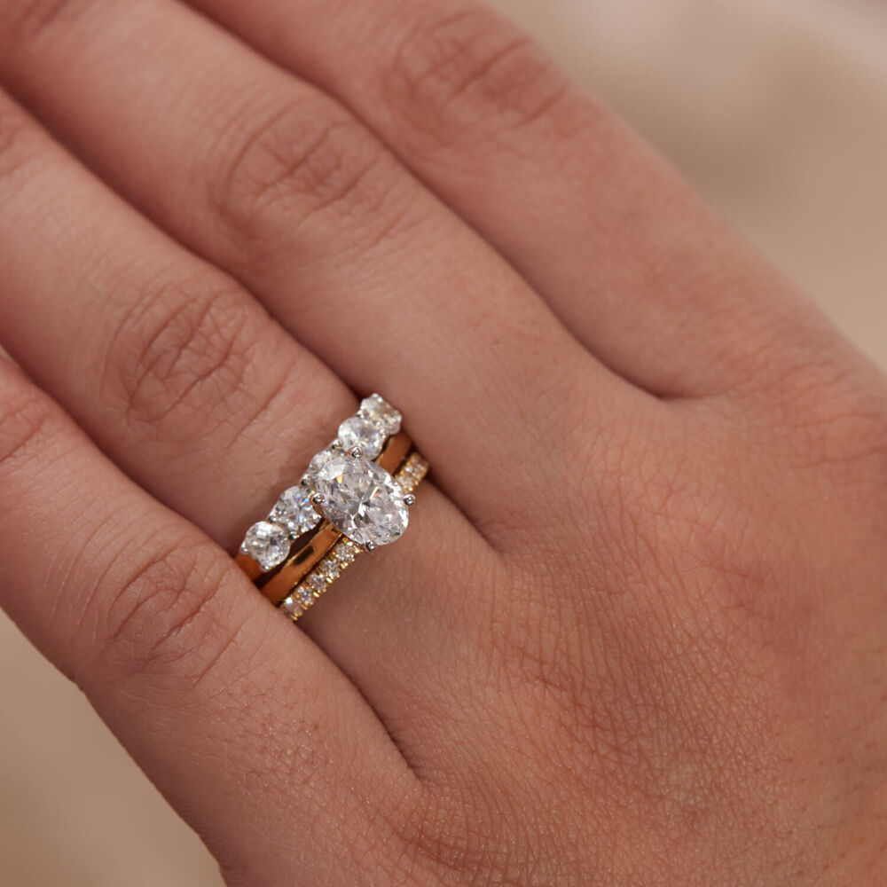 Born 18ct Yellow Gold 1ct Lab Grown Solitaire Oval Diamond Ring image number 8